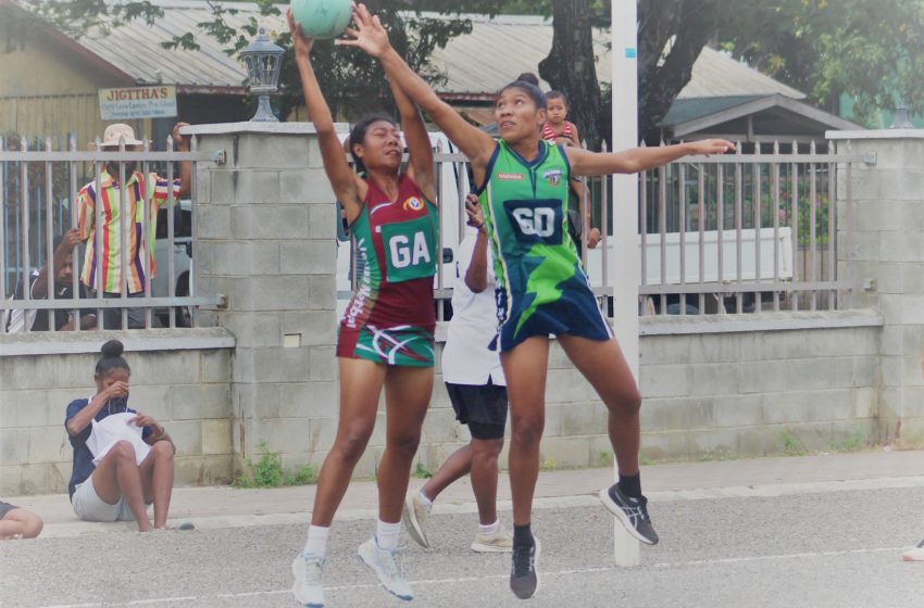  Pom basketball Semis tip off